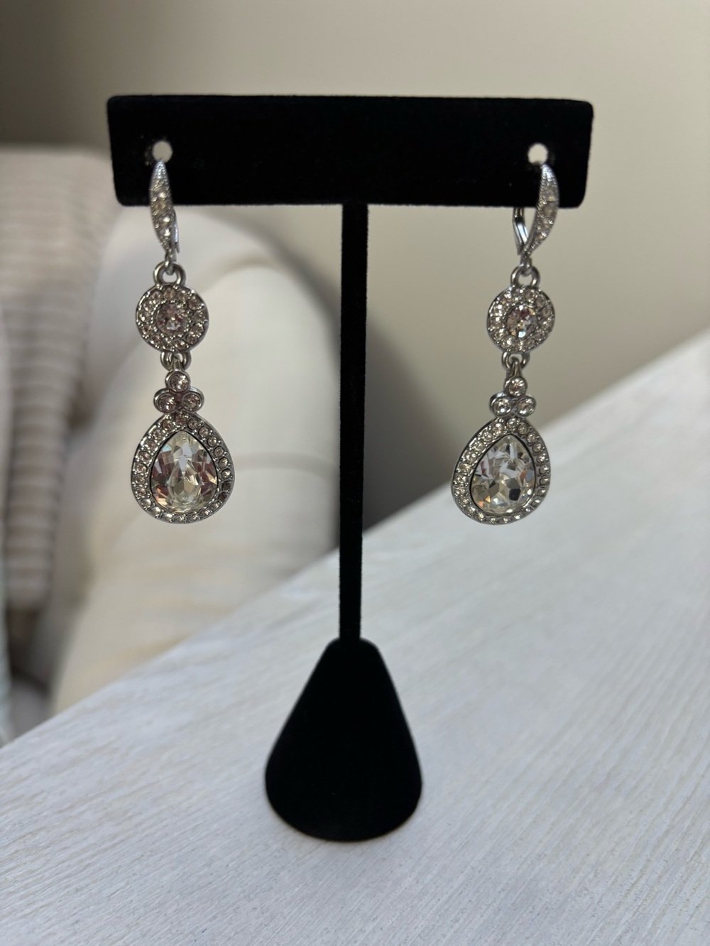 Crystal Teardrop Dangle Earrings - Silver Tone never worn